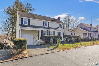 Building Photo - 124 Stiles St