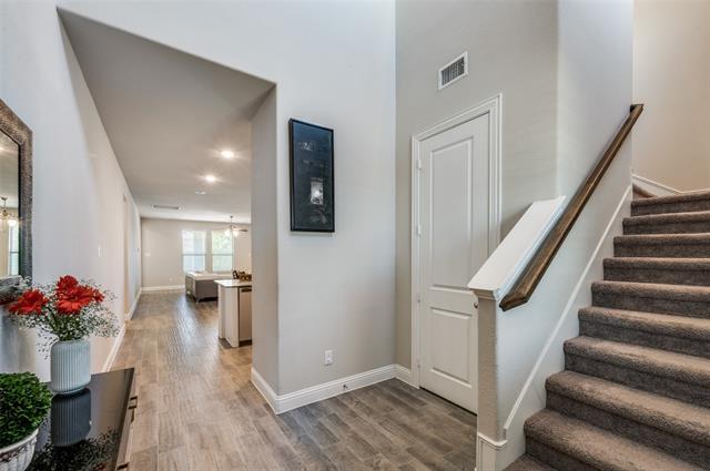 Foto del edificio - 15583 Carnoustie Ln