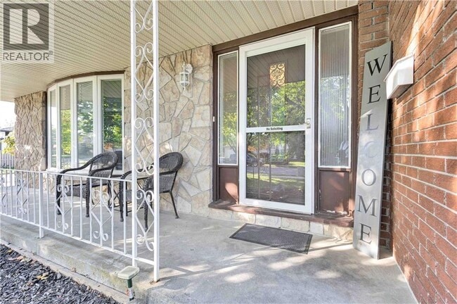 Photo du bâtiment - 17 Penny Ln