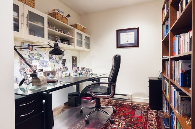 Foto del edificio - 225 E 34th St