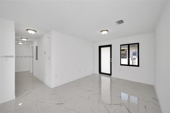 Building Photo - 673 NW 14th St