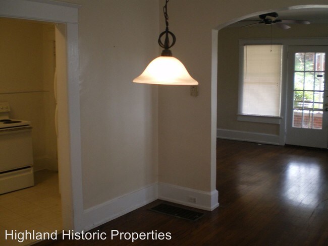 Building Photo - 1425 33rd St S