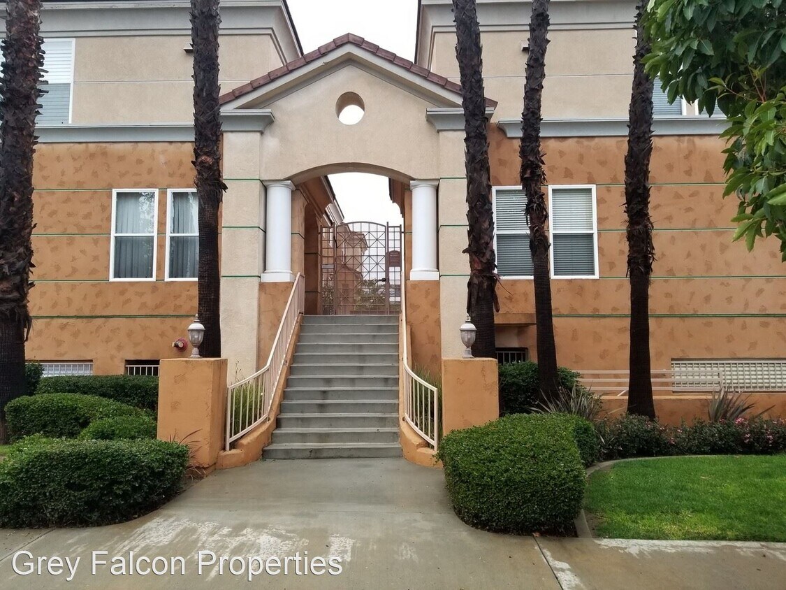 Primary Photo - 2 br, 2.5 bath House - 266 Neptune Way