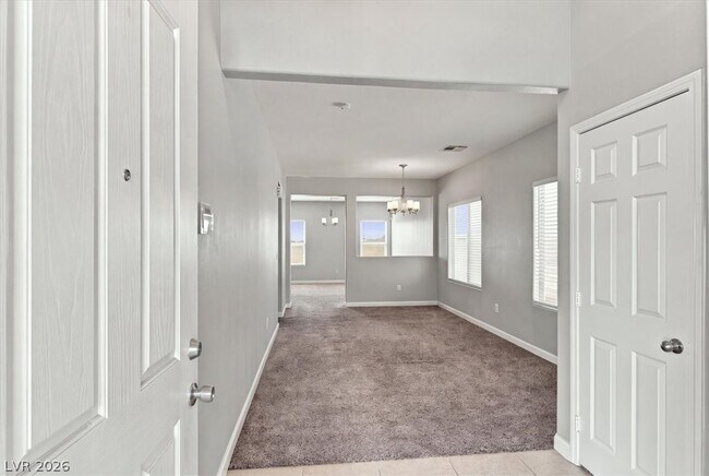 Foto del edificio - 5555 W Sun Temple Ave
