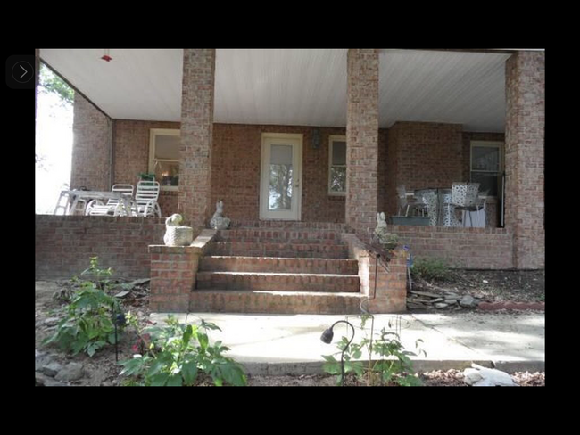 Apartment Entrance & Porch - 3420 Song Sparrow Dr