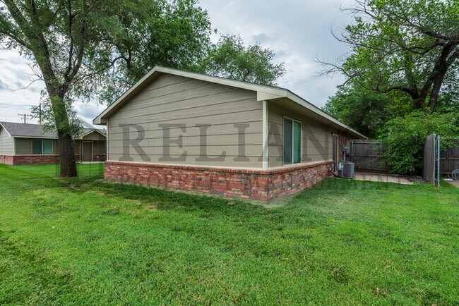 Foto del edificio - 4242 Newell Street