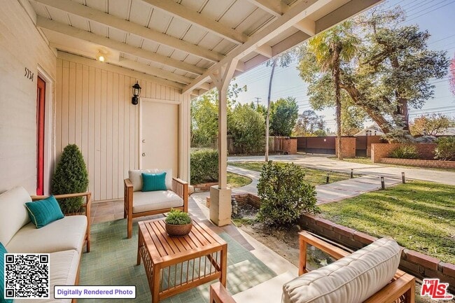 Building Photo - 5754 Fallbrook Ave