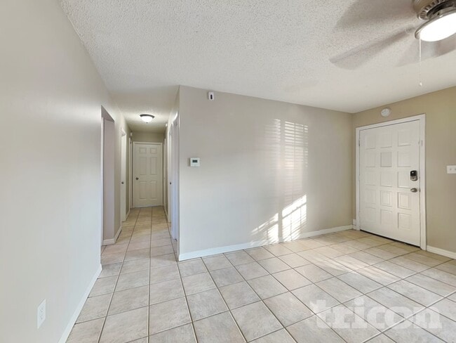 Foto del edificio - 11116 Stafford Ln