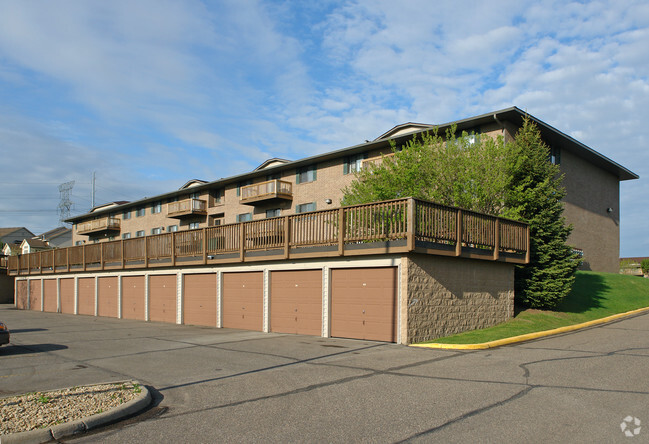 Building Photo - Shadowlawn Estates