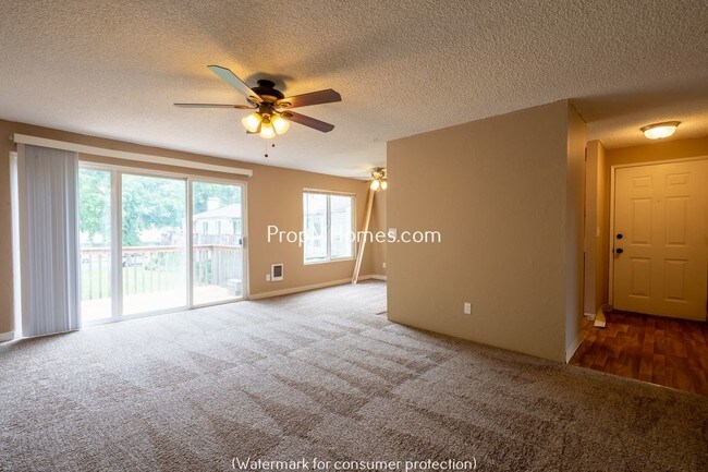 Foto del edificio - 1571 N Manzanita St