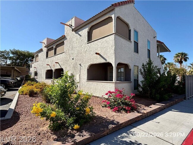 Building Photo - 711 Bass Dr