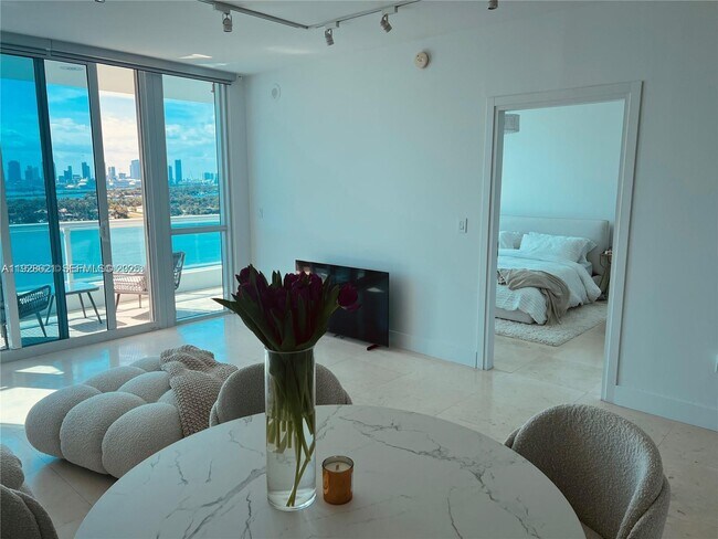 Foto del edificio - 540 West Ave