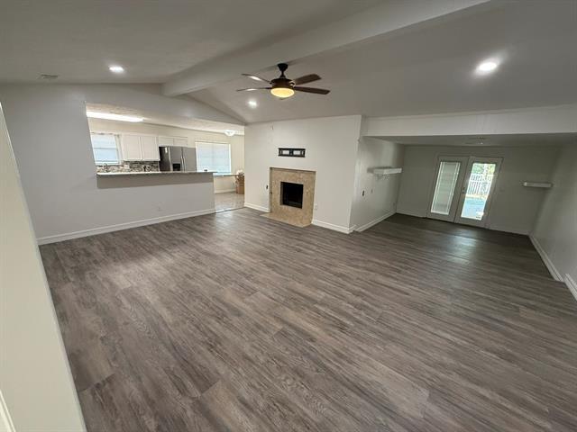 Foto del edificio - 1001 Valley Creek Dr