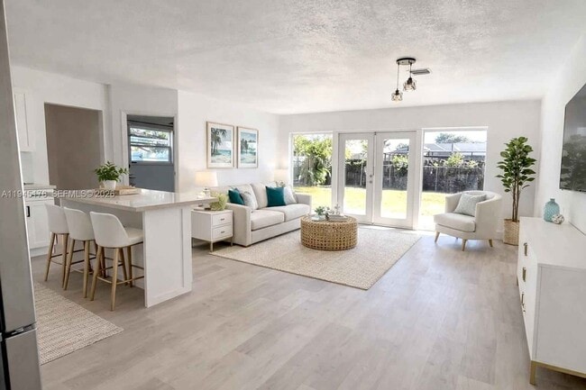 Foto del edificio - 18505 NW 23rd Ct