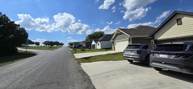 Foto del edificio - Sweet 2 Year Old Home in Comanche Cove