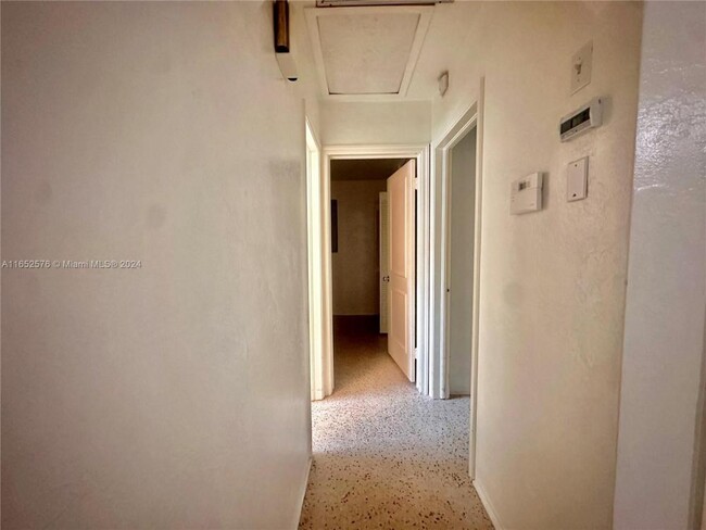 Foto del edificio - 2 bedroom in Hollywood FL 33020