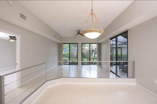 Building Photo - 5319 Myrtle Wood