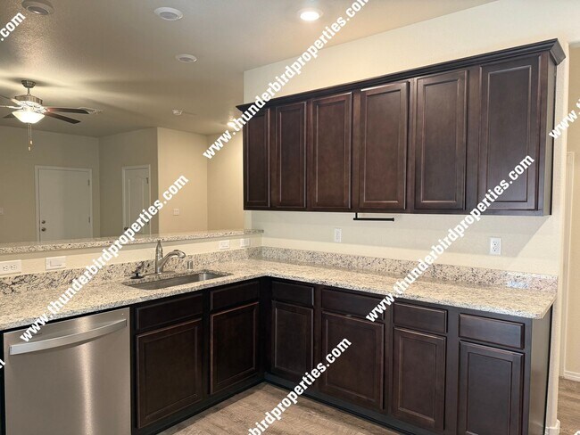 Building Photo - 1523 Borrego Dr SE