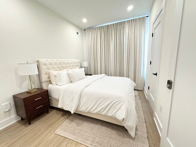 Foto del edificio - 1307 Longfellow St NW