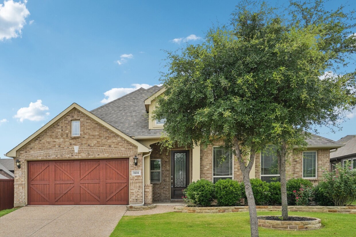 Foto principal - 1616 Downing Dr