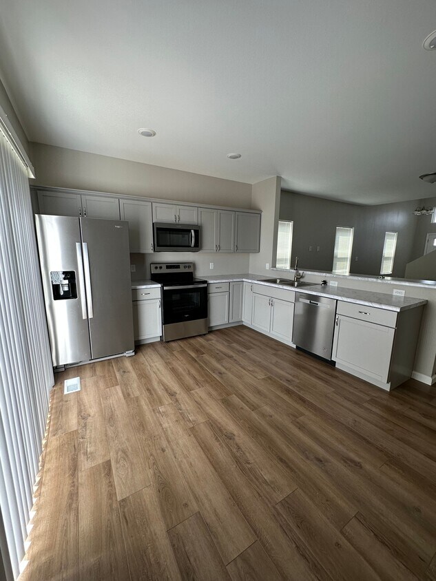 Building Photo - 2550 Granite Dr NW