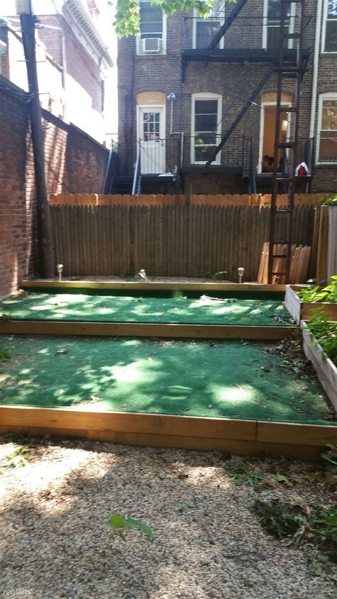 Foto principal - 608 Saint Marks Ave