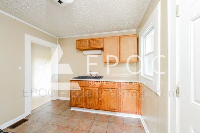 Foto del edificio - 1804 Shady Mt Ave NE