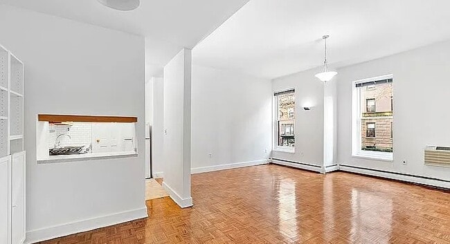 Photo - 305 Washington Ave Apartment
