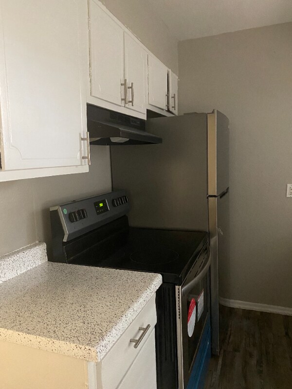 Building Photo - 2409 Ridgmar Plaza