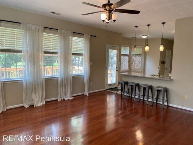 Building Photo - 3 br, 2.5 bath House - 213 George Wythe Lane