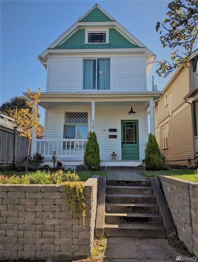 N duplex 2bdr 1 bath House for Rent in WA