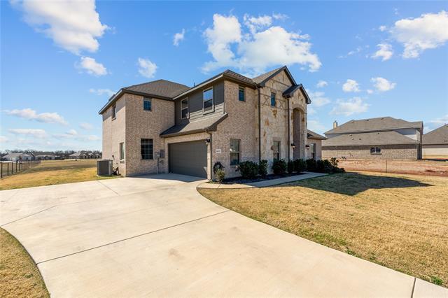 Building Photo - 6017 Mango Dr