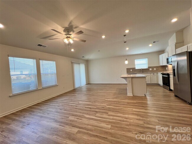 Foto del edificio - 12185 Riceland Way