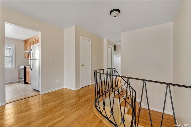 Foto del edificio - 214-15 15th Ave