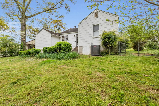 Foto del edificio - Charming Stuart Heights Home – Spacious, S...