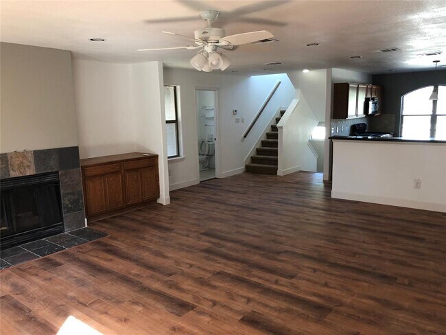 Foto del edificio - 3710 Sherwood Ln