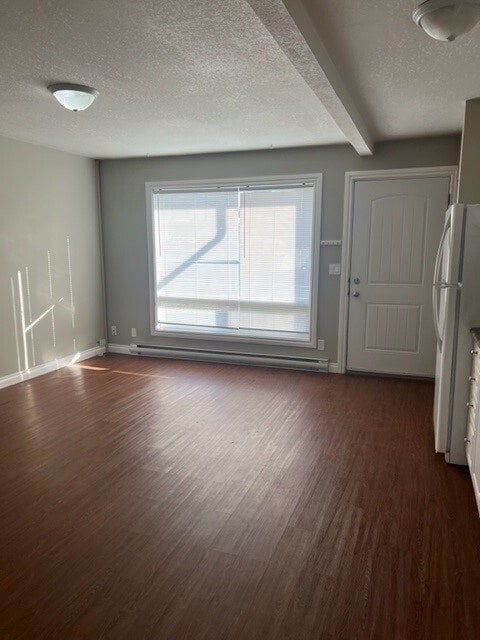 Photo du bâtiment - 9904-9995 Street - St