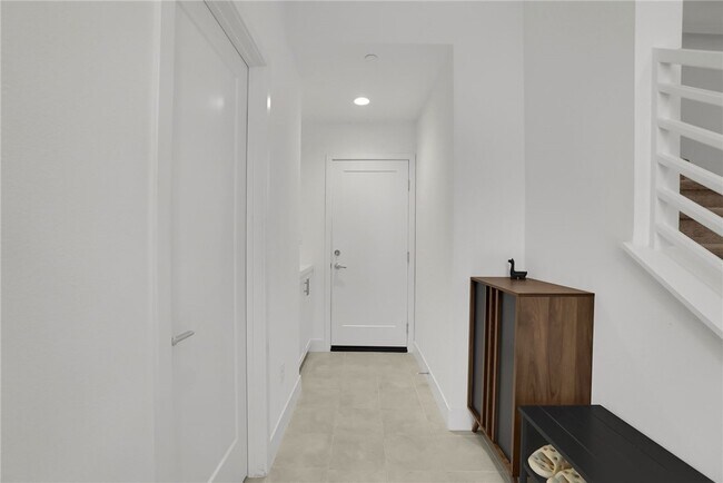 Foto del edificio - 140 Allusion