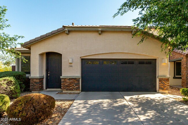 Building Photo - 2981 E Nighthawk Wy