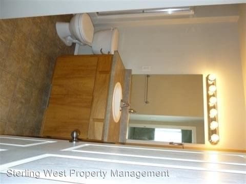 Building Photo - 3151 Forest Hills Dr