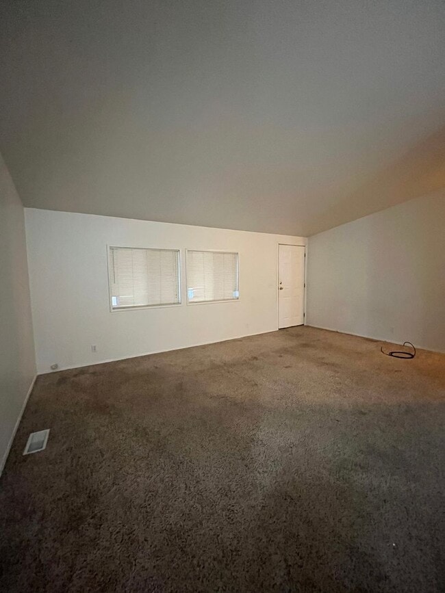 Foto del edificio - 3-Bedroom 2-Bathroom home in Thurston