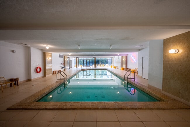 Building Photo - Appartements Dorchester