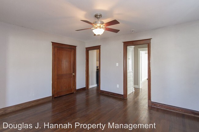 Foto del edificio - 1219 W 41st St