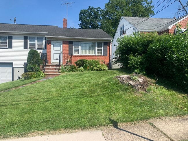 Foto del edificio - 1476 Orchard Terrace