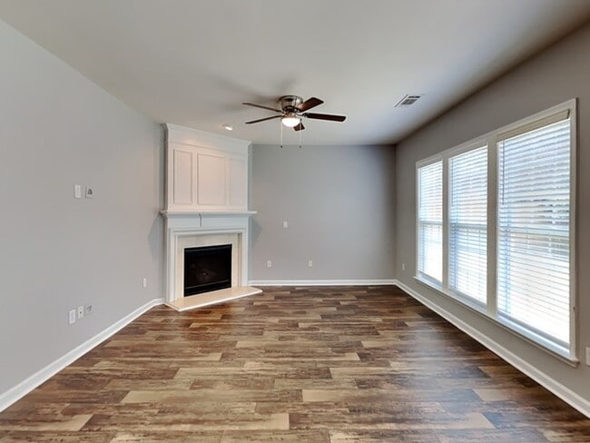 Foto del edificio - 755 Earlham Dr