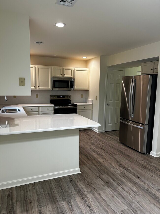 Cocina - 365 Melbourne Ln