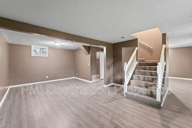 Building Photo - 38913 E Boswell Rd