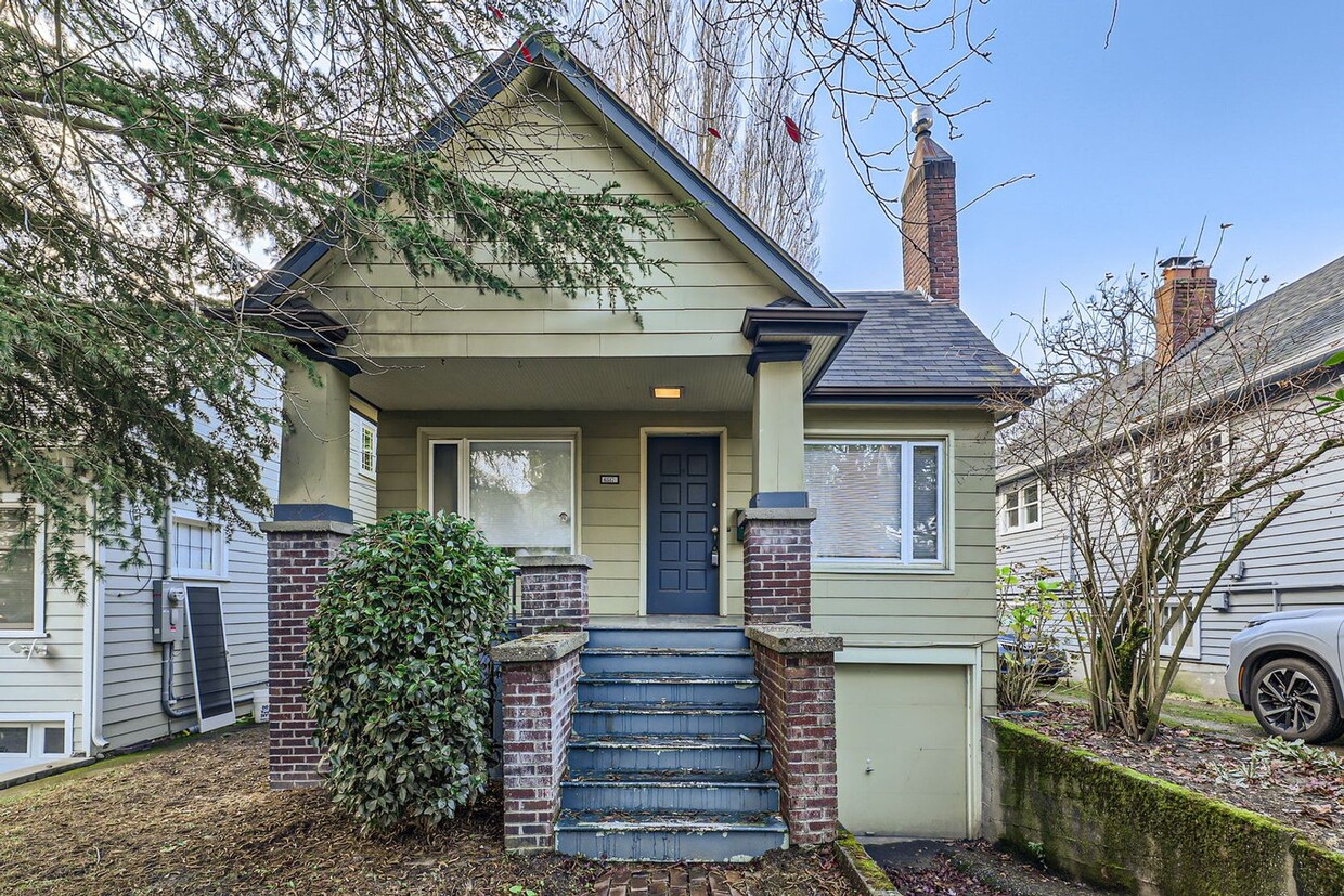 Foto principal - Amazing 4bed/2bath Home in Ballard!