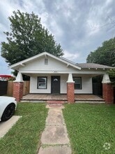 Building Photo - 411 E Frank St