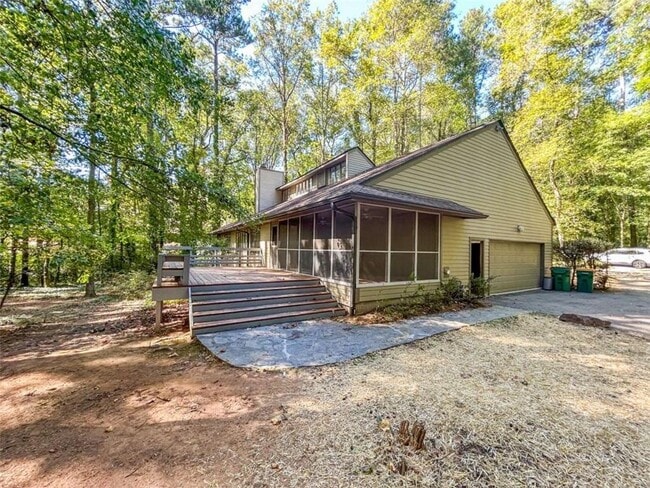 Building Photo - 6480 Burdett Dr NW